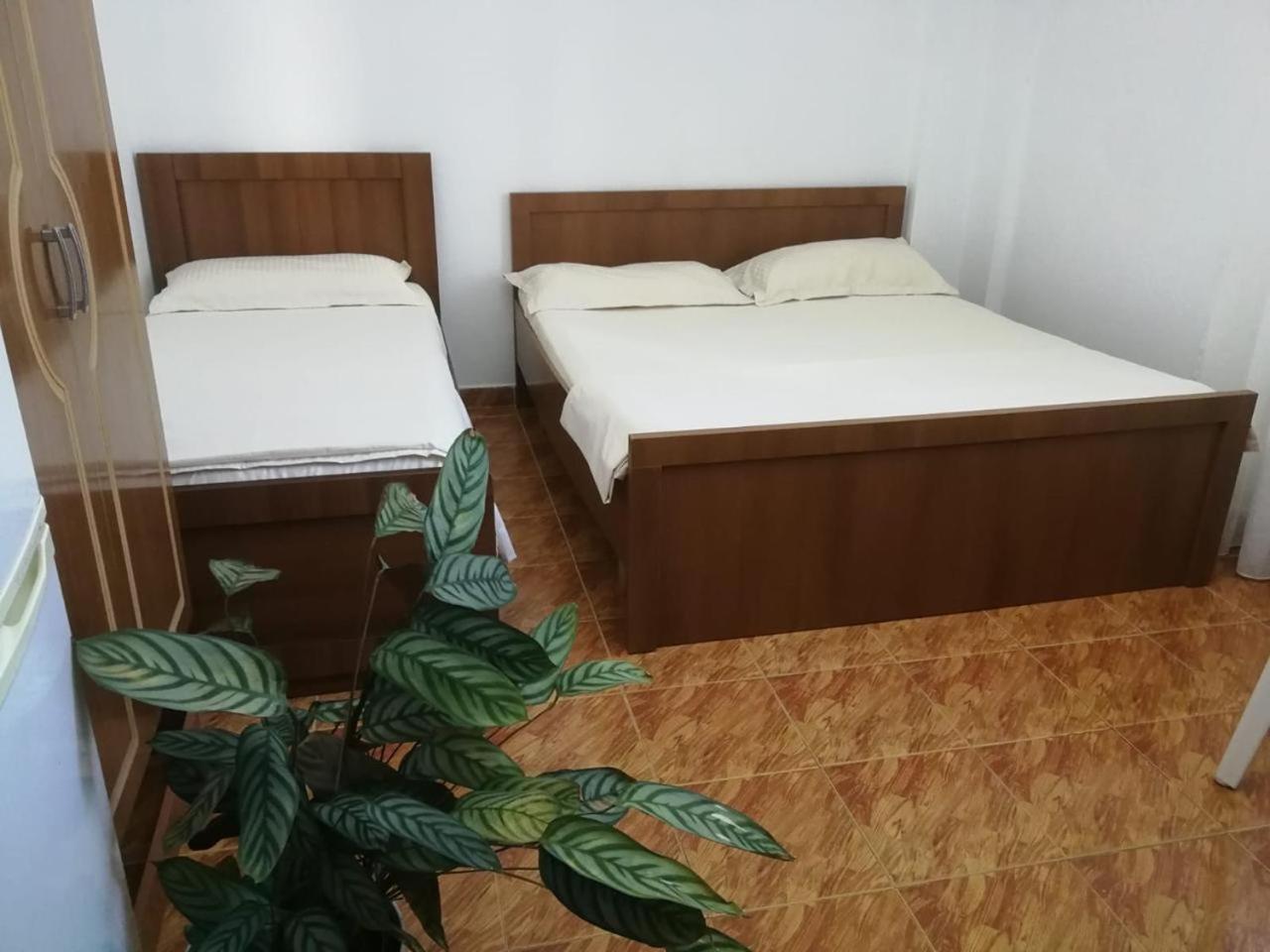 Melas Villa Durrës Eksteriør billede